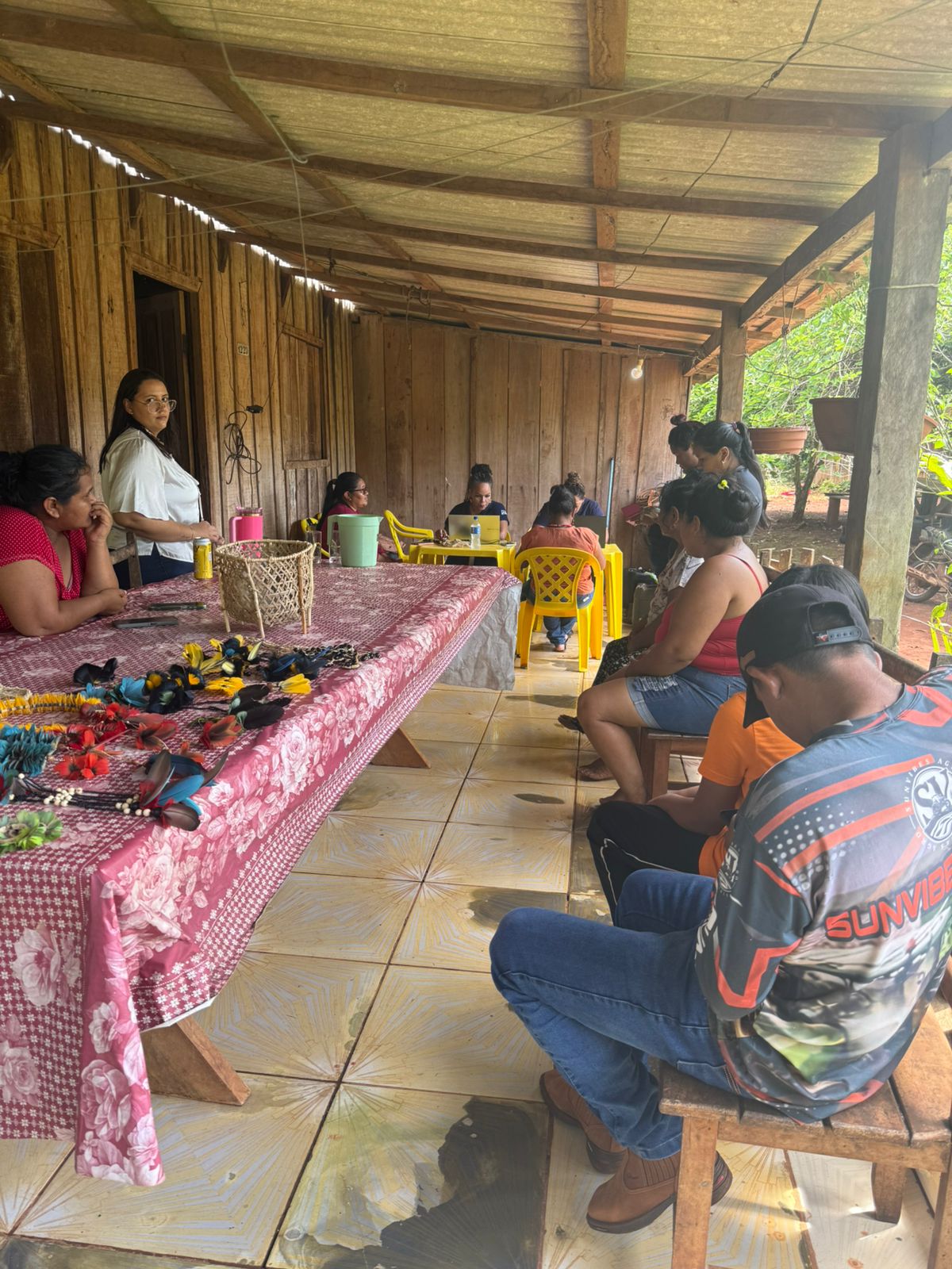 Imagem 5 - Carteiras de artesanato para indígenas