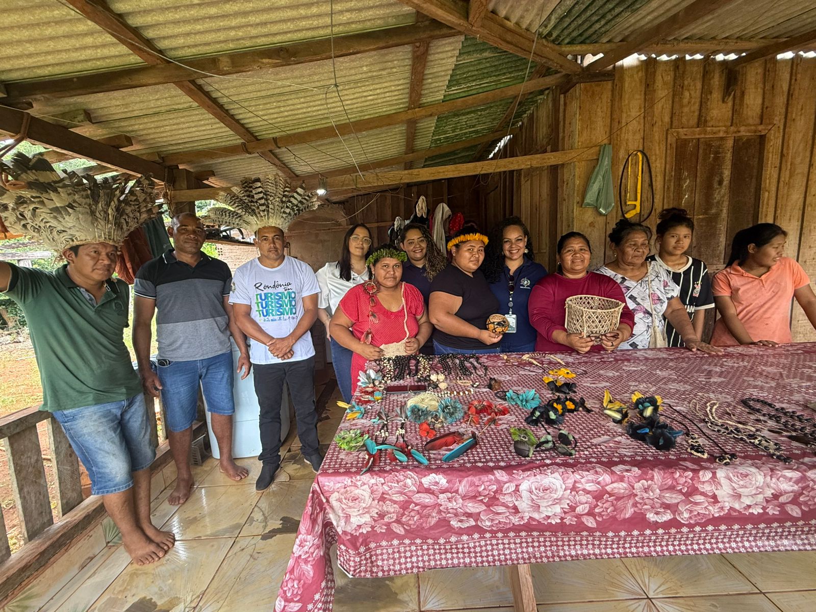 Imagem 12 - Carteiras de artesanato para indígenas