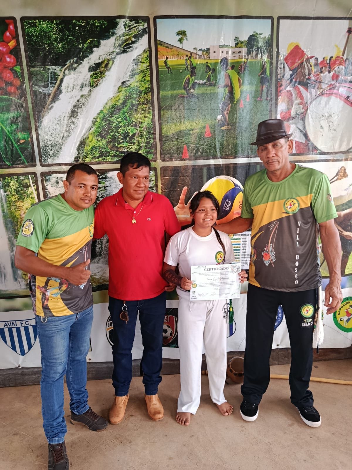 Imagem 6 - A SEMECT realizou no distrito Bosco , o primeiro encontro de capoeira .