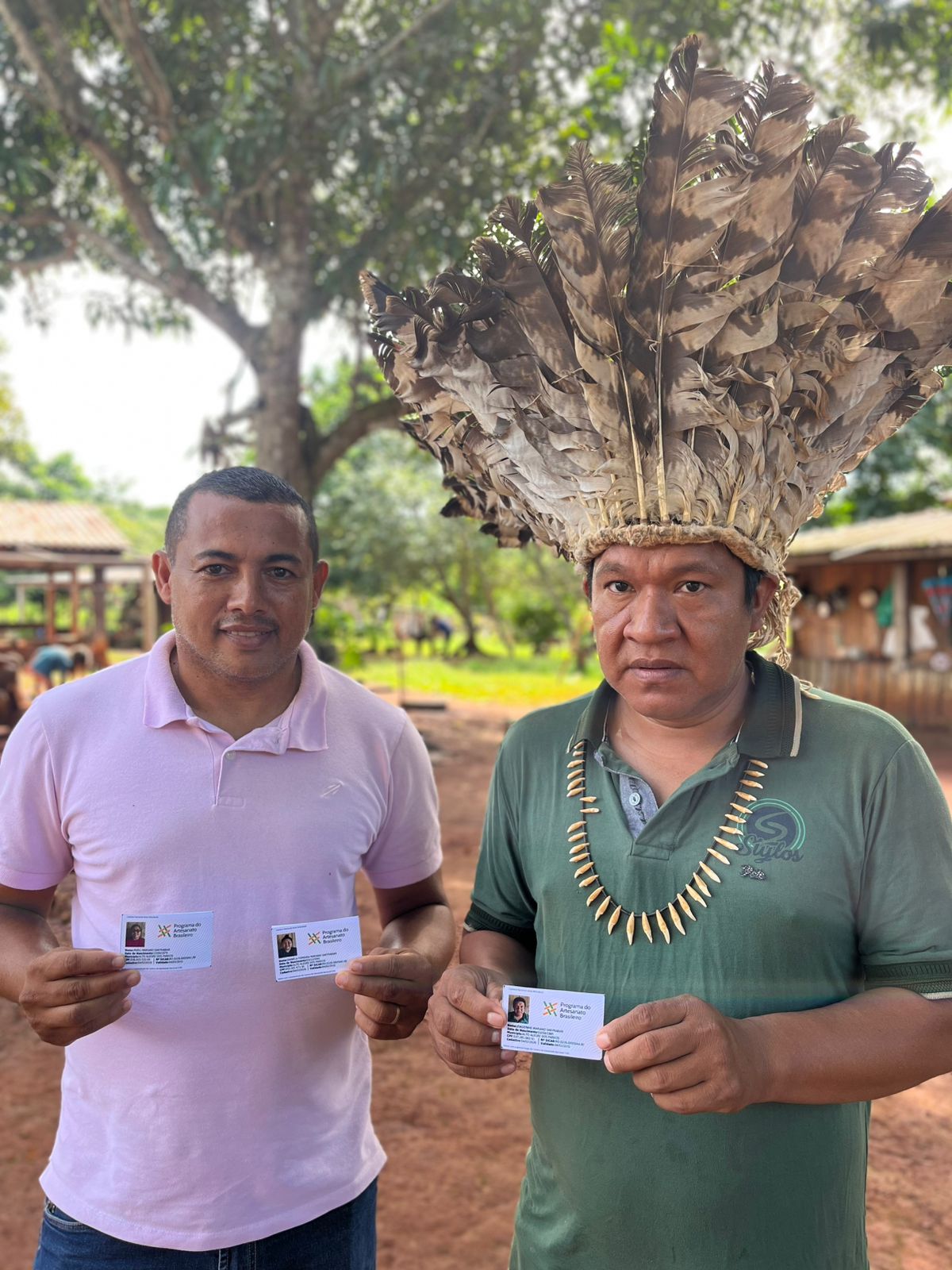 Imagem 20 - Carteiras de artesanato para indígenas