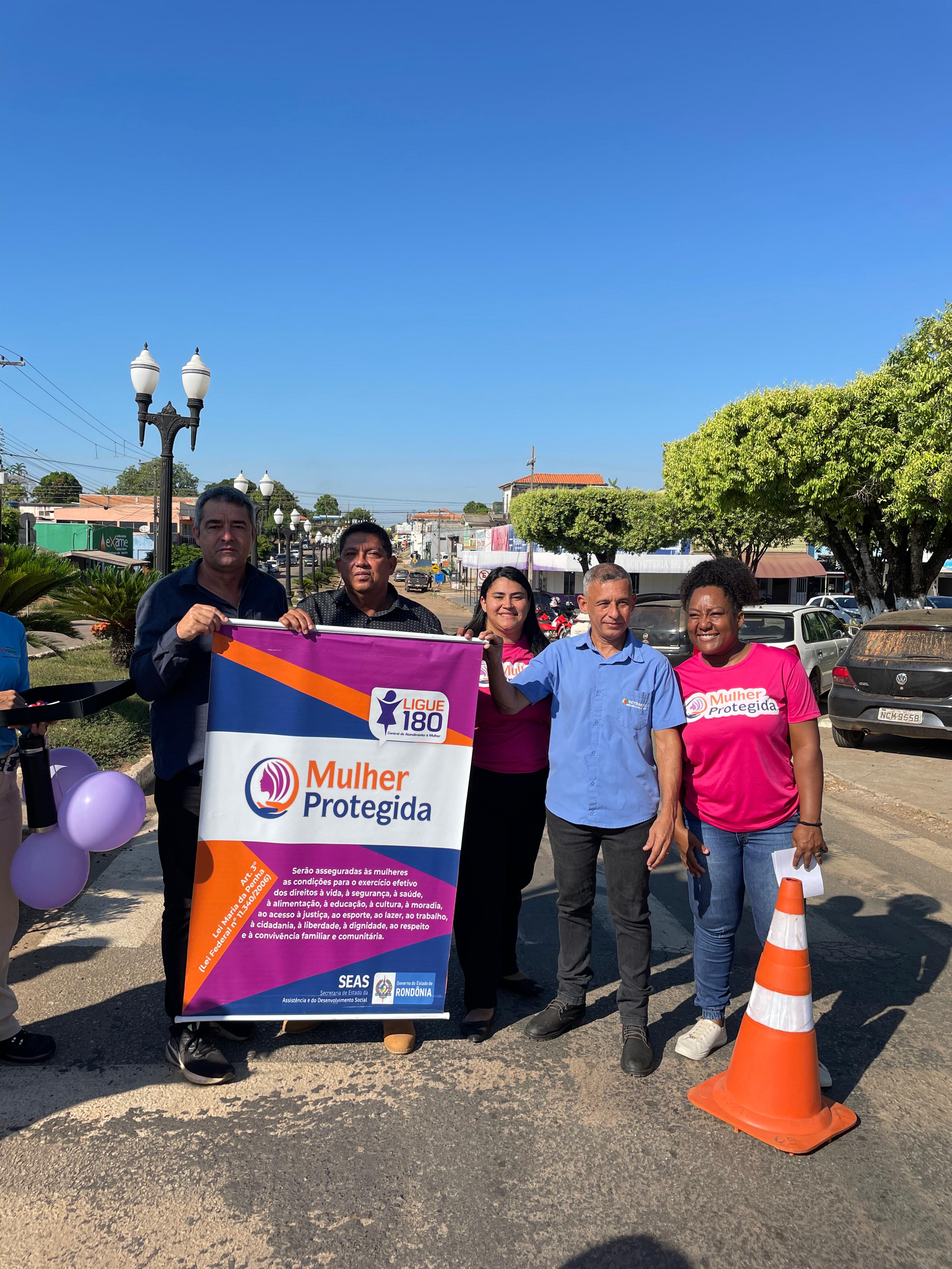 Pit Stop em alusão à campanha Agosto Lilás