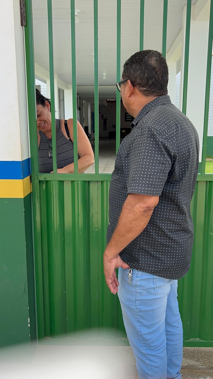 DIA PRODUTIVO DE DIÁLOGO E APOIO: GESTÃO MUNICIPAL VISITA A EMEI ARCO ÍRIS E REFORÇA PARCERIA COM SERVIDORES.