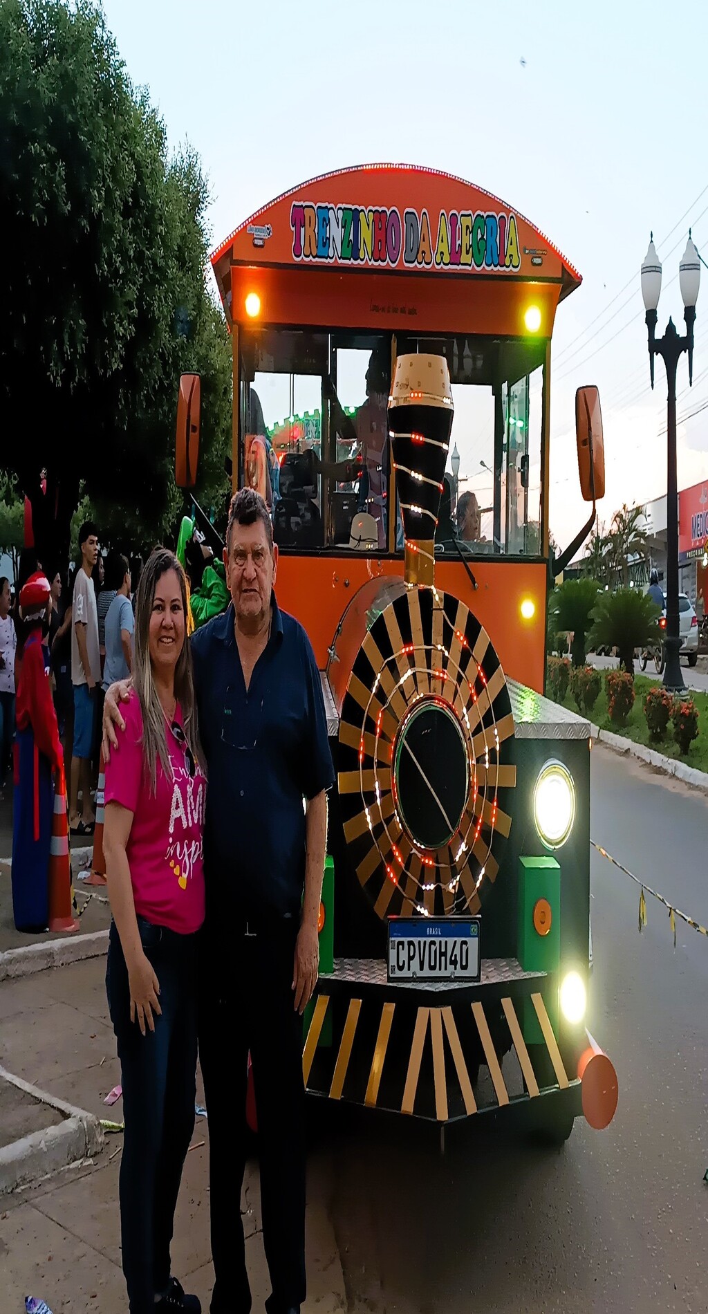 TEIXEIRÓPOLIS COMEMORA O DIA DA CRIANÇA COM GRANDE ESTILO E RECORDE DE PÚBLICO, O PREFEITO ANTONIO ZOTESSO FECHA COM CHAVE DE OURO MAIS UM EVENTO DE SUA GESTÃO. TEIXEIRÓPOLIS COMEMORA O DIA DA CRIANÇA COM GRANDE ESTILO E RECORDE DE PÚBLICO, O PREFEITO ANTONIO ZOTESSO FECHA COM CHAVE DE OURO MAIS UM EVENTO DE SUA GESTÃO.